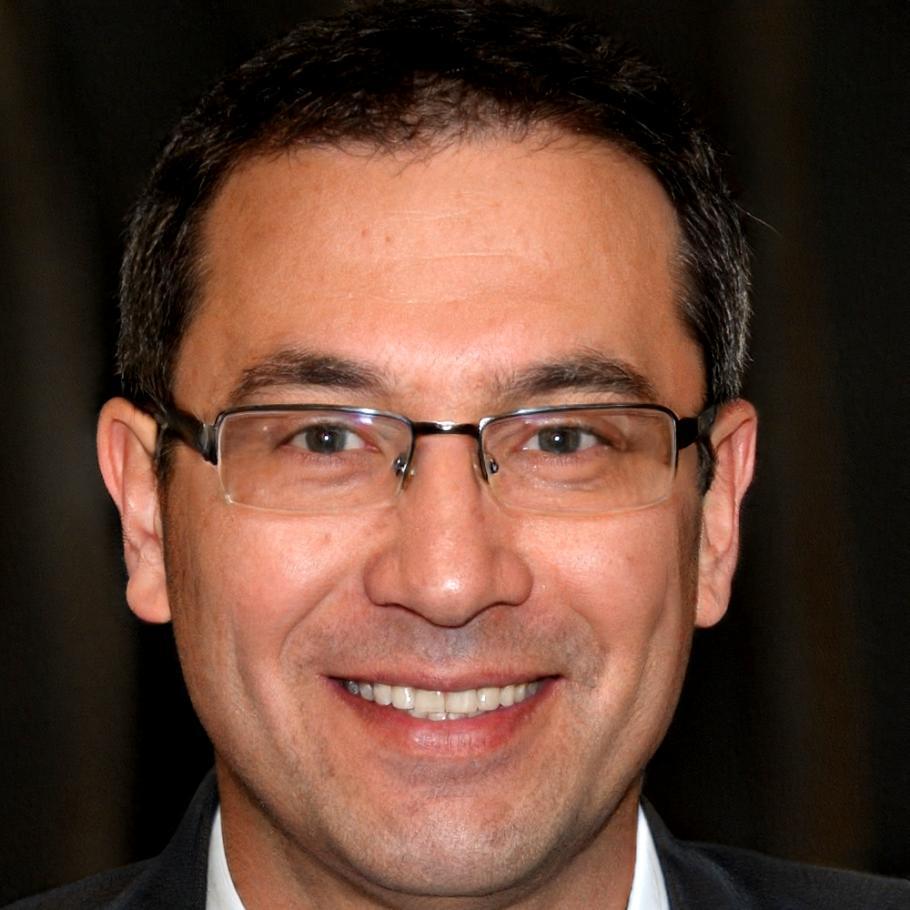 Portrait de Sylvain Mercier, expert en processus financiers